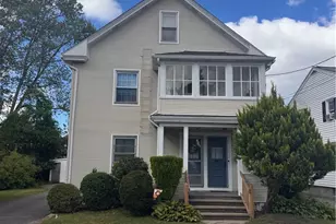 71 Rowe Ave, Pawtucket, RI 02861 - Photo 1