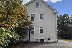 71 Rowe Ave, Pawtucket, RI 02861 - Photo 5
