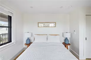 9 Dearborn St, Newport, RI 02840 - Photo 31