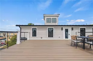 9 Dearborn St, Newport, RI 02840 - Photo 7