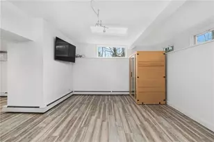 245 Eustis Ave, Newport, RI 02840 - Photo 25