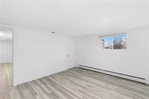 245 Eustis Ave, Newport, RI 02840 - Photo 15