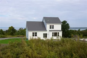 153 Revolution Wy, Middletown, RI 02840 - Photo 13