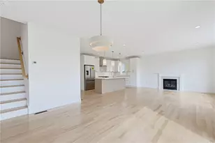 153 Revolution Wy, Middletown, RI 02840 - Photo 35