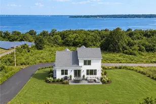 153 Revolution Wy, Middletown, RI 02840 - Photo 15