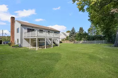 11 Renfrew Avenue, Middletown, RI 02842 - Photo 3