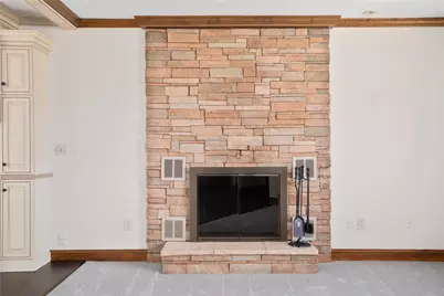 11 Renfrew Avenue, Middletown, RI 02842 - Photo 7
