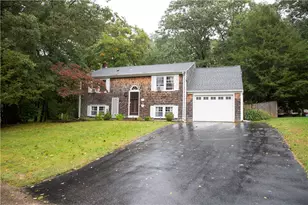 13 Sleepy Hollow Ct, Westerly, RI 02891 - Photo 1