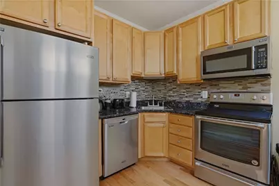 3 Prairie Avenue #1, Newport, RI 02840 - Photo 7