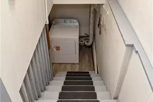 126 Whittier Ave, Providence, RI 02909 - Photo 13