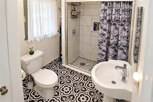 126 Whittier Ave, Providence, RI 02909 - Photo 9
