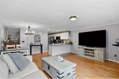 612 Smithfield Road #D23, North Providence, RI 02904 - Photo 5