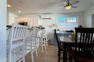 62 Memorial Blvd, Newport, RI 02840 - Photo 11