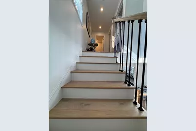 62 Memorial Boulevard, Newport, RI 02840 - Photo 23