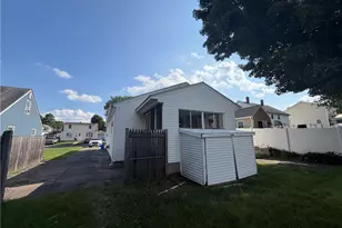 20 Lyman Ave, Johnston, RI 02919 - Photo 11