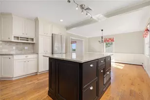 65 Sunrise Dr, Portsmouth, RI 02871 - Photo 23