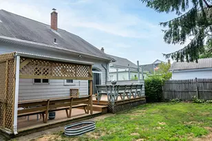 78 Darlingdale Ave, Pawtucket, RI 02861 - Photo 3