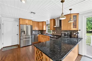 112 Greenwich Ave, Warwick, RI 02886 - Photo 7