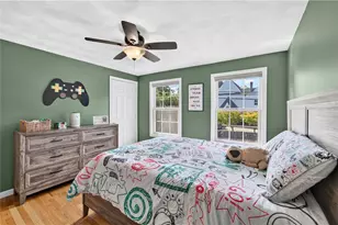 112 Greenwich Ave, Warwick, RI 02886 - Photo 21