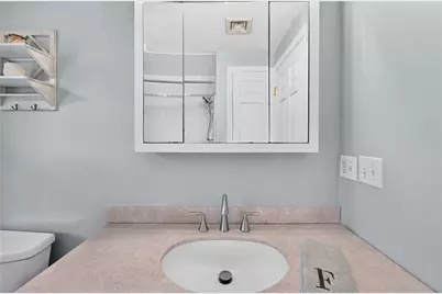 112 Greenwich Avenue, Warwick, RI 02886 - Photo 29