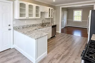 22 Greene St, West Warwick, RI 02893 - Photo 9