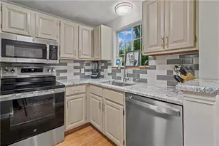 30 Eagle Run, Warwick, RI 02818 - Photo 9