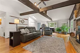 8 Fountain Spring Ln, Johnston, RI 02919 - Photo 3