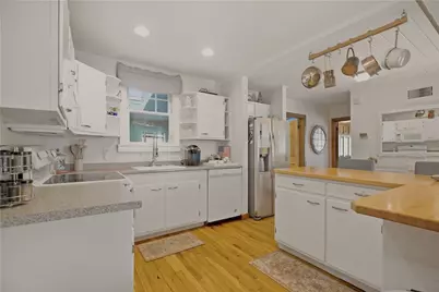 91 Easton Avenue, Portsmouth, RI 02871 - Photo 9