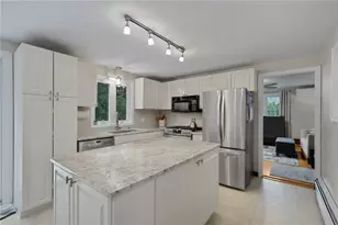 27 Country View Dr, Johnston, RI 02919 - Photo 9