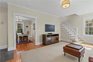 150 Dexterdale Rd, Providence, RI 02906 - Photo 9