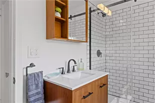 150 Dexterdale Rd, Providence, RI 02906 - Photo 25