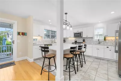 36 Beachview Terrace, Middletown, RI 02842 - Photo 9