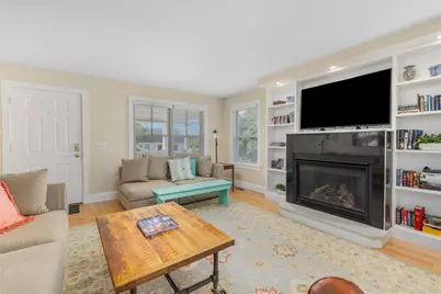 36 Beachview Terrace, Middletown, RI 02842 - Photo 5