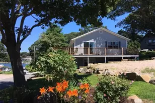 85 Harbour Island Dr, Narragansett, RI 02882 - Photo 1