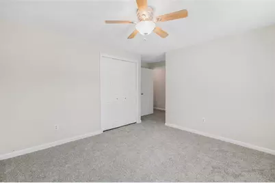 131 Kenyon Avenue, Warwick, RI 02886 - Photo 23