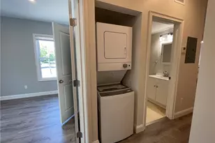 118 Pitman St, Providence, RI 02906 - Photo 27