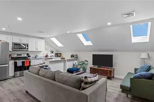 118 Pitman St, Providence, RI 02906 - Photo 33