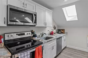 118 Pitman St, Providence, RI 02906 - Photo 35