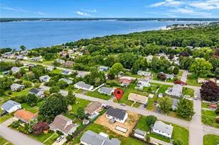 121 Robert Gray Ave, Tiverton, RI 02878 - Photo 23