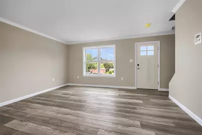 121 Robert Gray Avenue, Tiverton, RI 02878 - Photo 9