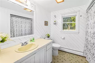 565 Sandy Ln, Warwick, RI 02889 - Photo 17