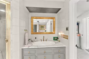 21 Lawnacre Dr, Cranston, RI 02920 - Photo 41