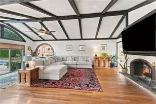 21 Lawnacre Dr, Cranston, RI 02920 - Photo 23