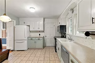 14 Englewood Ln, Warwick, RI 02888 - Photo 23
