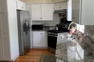 20 Farm St, Providence, RI 02908 - Photo 3