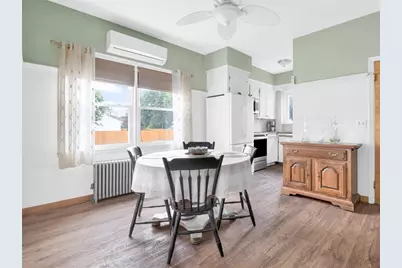 33 Governor Street, Cranston, RI 02920 - Photo 5