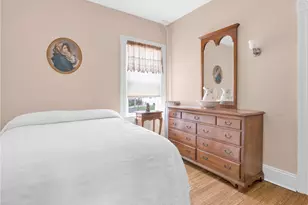 33 Governor St, Cranston, RI 02920 - Photo 11