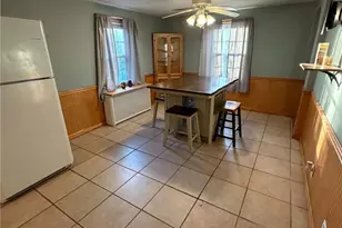 110 Park View Blvd, Cranston, RI 02910 - Photo 3