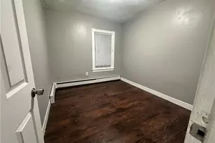 147 Warren Ave, Pawtucket, RI 02860 - Photo 11