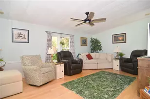 19 Healey Brook Ct, South Kingstown, RI 02879 - Photo 3